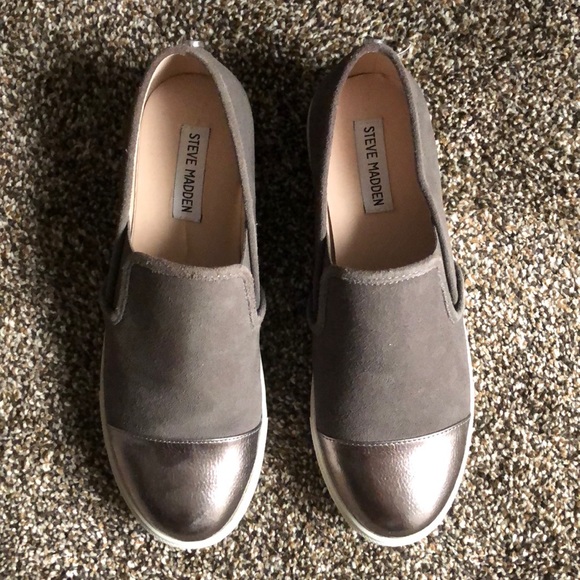 Steve Madden Slides - Picture 4 of 7